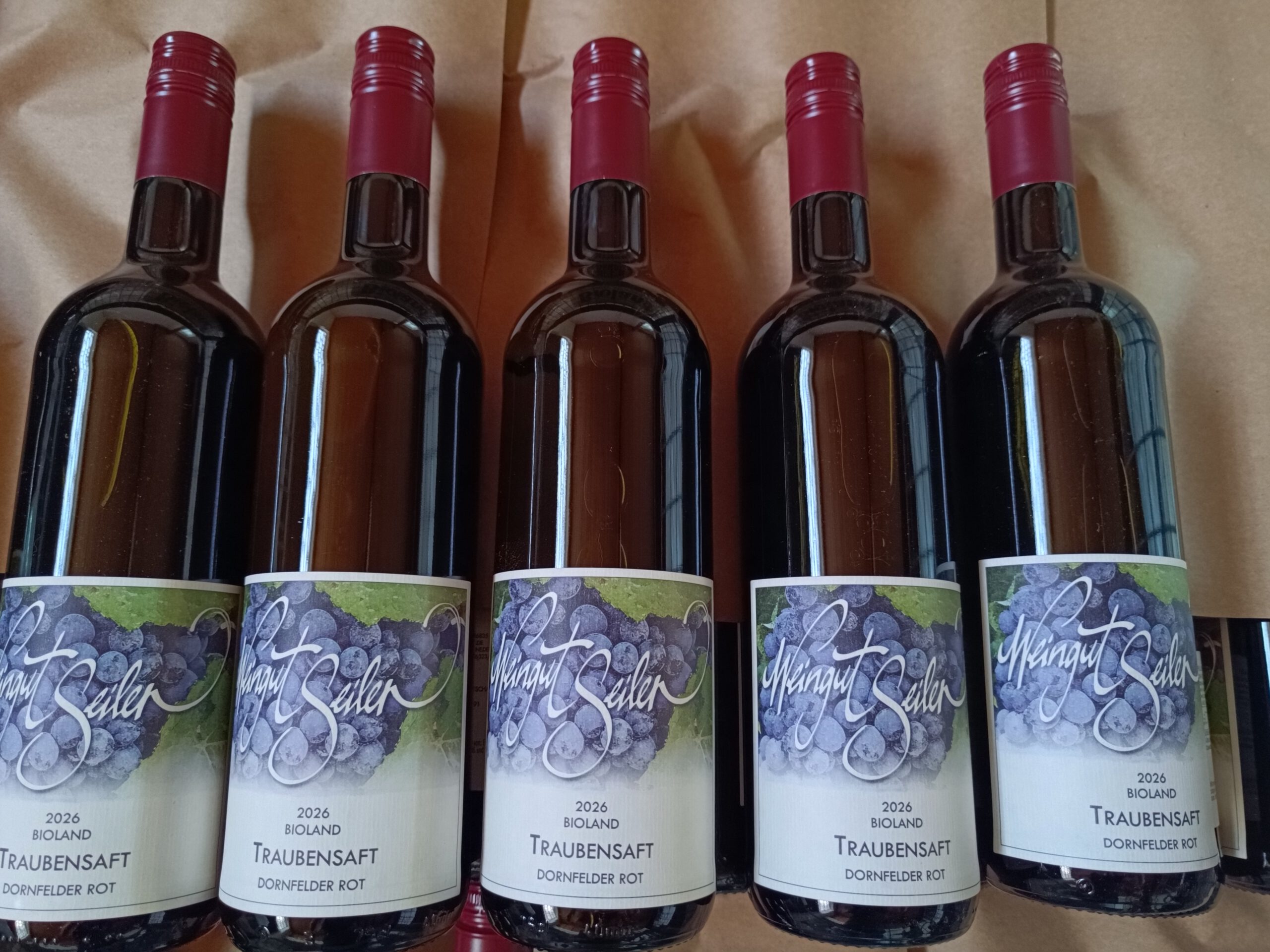 Traubensaft 2026 Fünf Flaschen in der Box